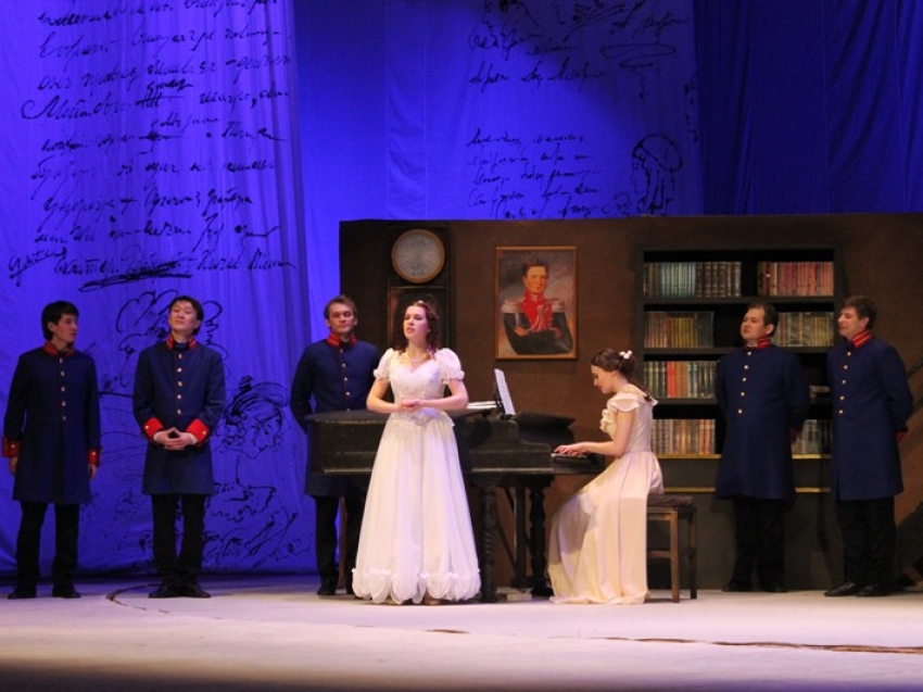 Забайкальский драматический театр закрывает 80-й театральный сезон в онлайн-режиме
